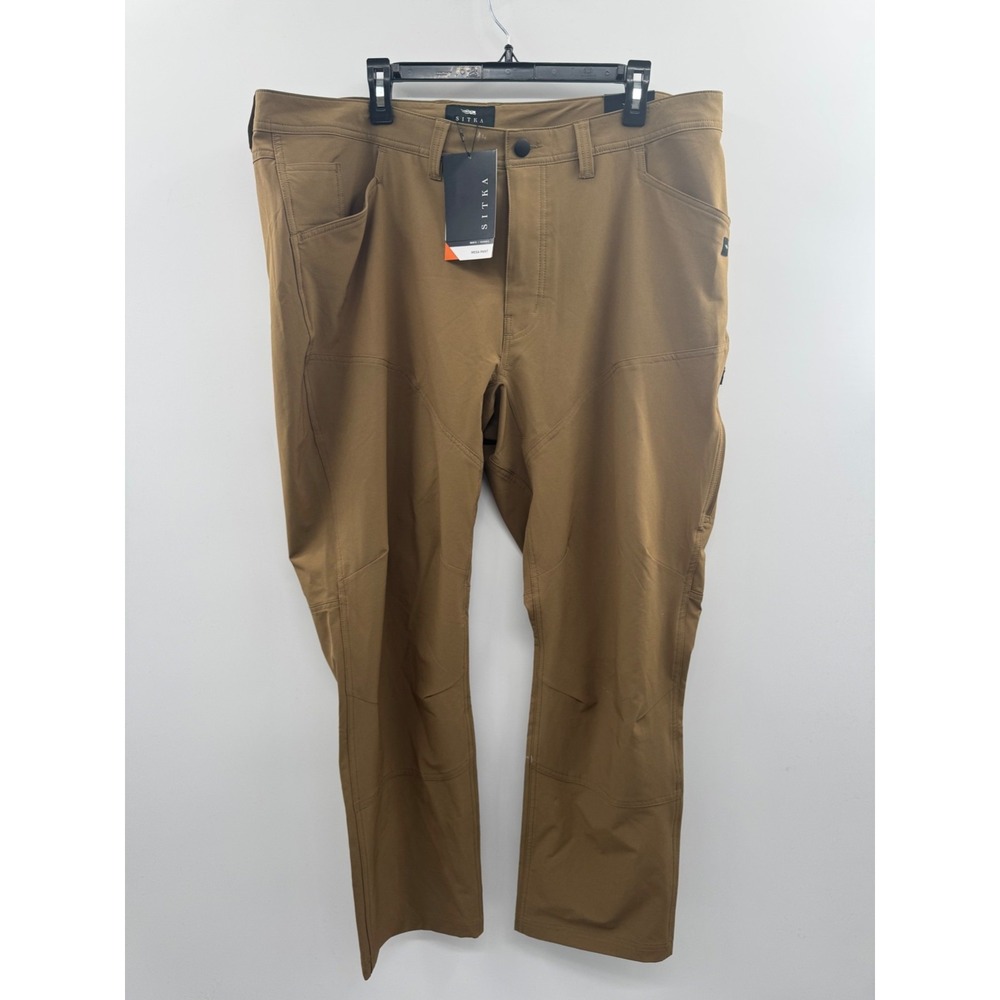 Sitka Gear Mesa Work Pants Mens 42x32 Coyote Flat Front Straight Leg Outdoor NWT